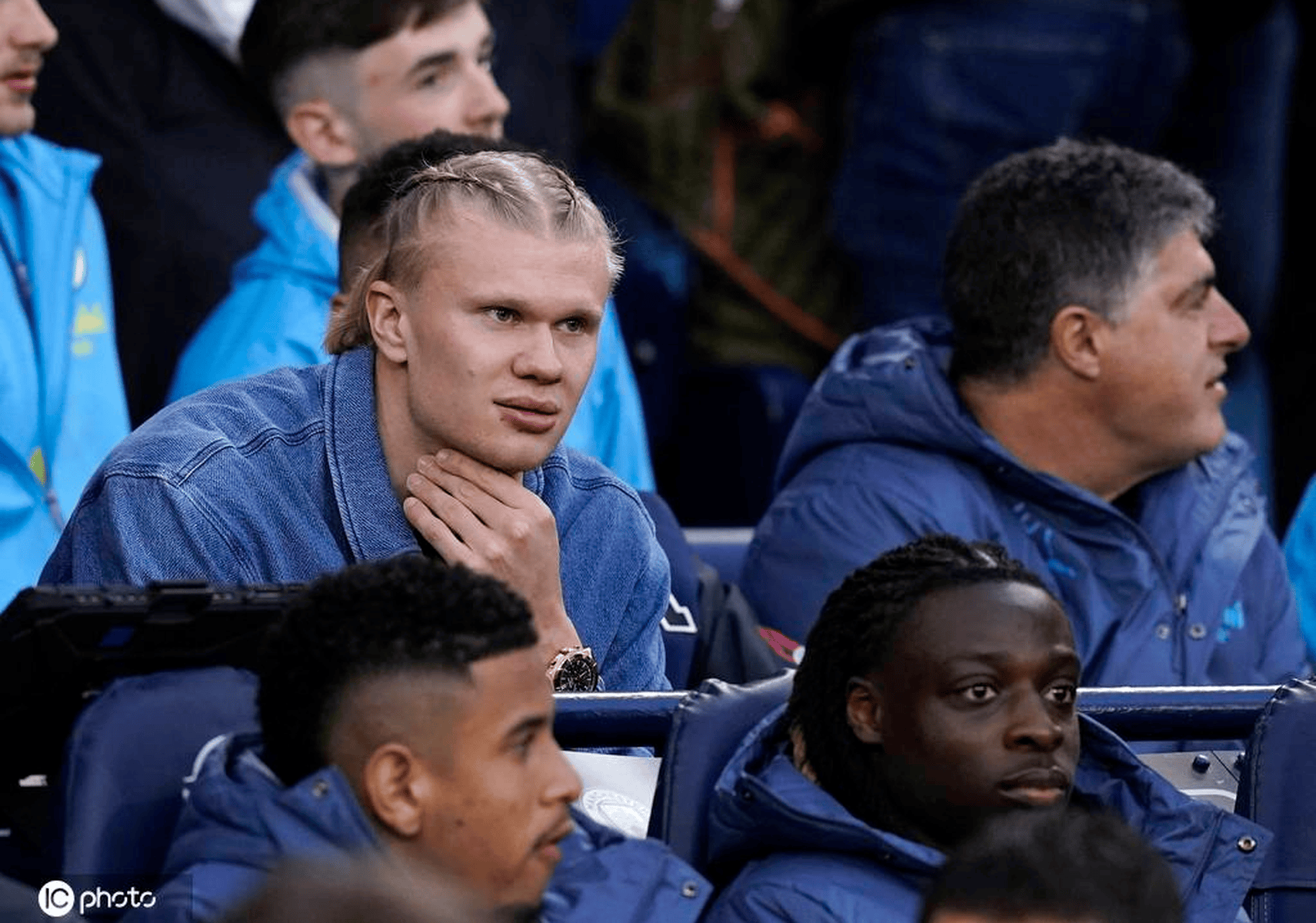 lol下注网站_曼城英超击败阿斯顿维拉哈兰德头球破门(曼城英超击败阿斯顿维拉哈兰德头球破门了吗)